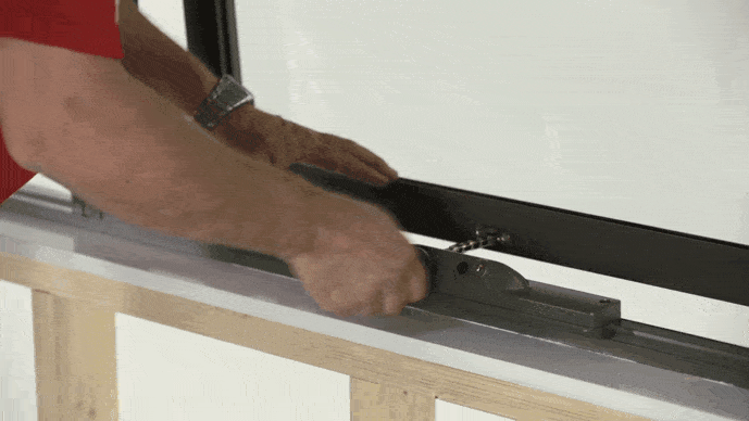 How to adjust an awning window step 4